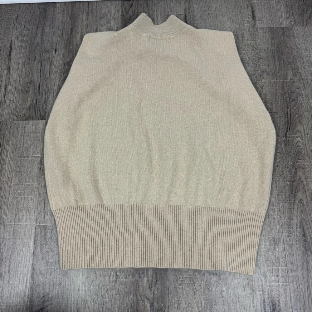 Banana Republic 100% Cashmere Sweater Mock Neck Beige Tan Size M Minimalist - Picture 4 of 9